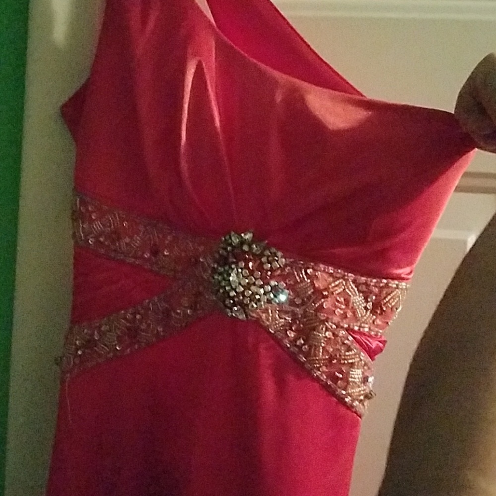 Dress - Picture 2 of 5